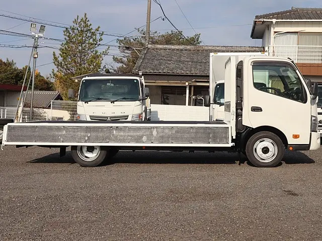 日野 デュトロ 2RG-XZU710M(2WD)の写真10