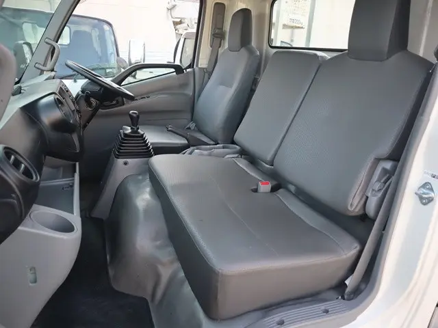 日野 デュトロ 2RG-XZU710M(2WD)の写真32