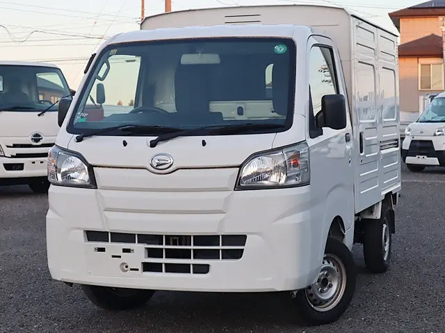 ダイハツ ハイゼットトラック EBD-S500P(2WD)の写真1