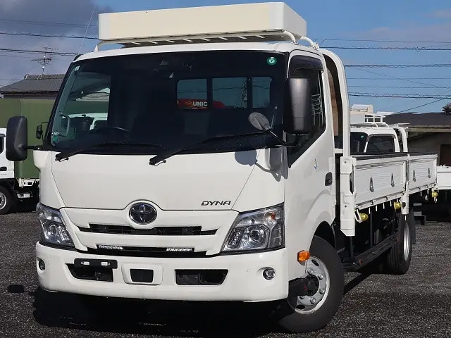 トヨタ ダイナ 2PG-XZU722(2WD)の写真1