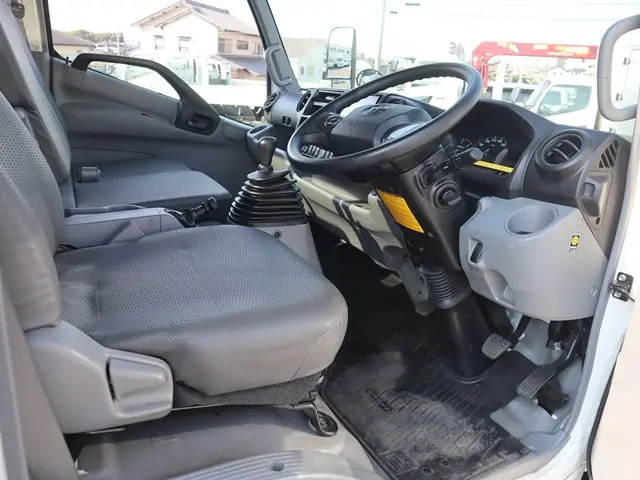 トヨタ ダイナ 2PG-XZU722(2WD)の写真32