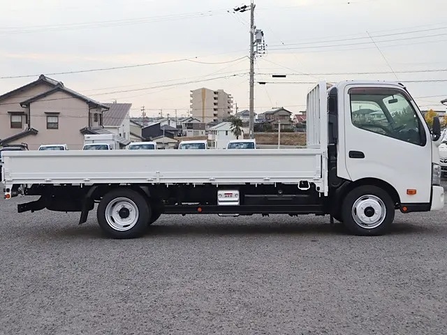 日野 デュトロ 2RG-XZU710M(2WD)の写真8