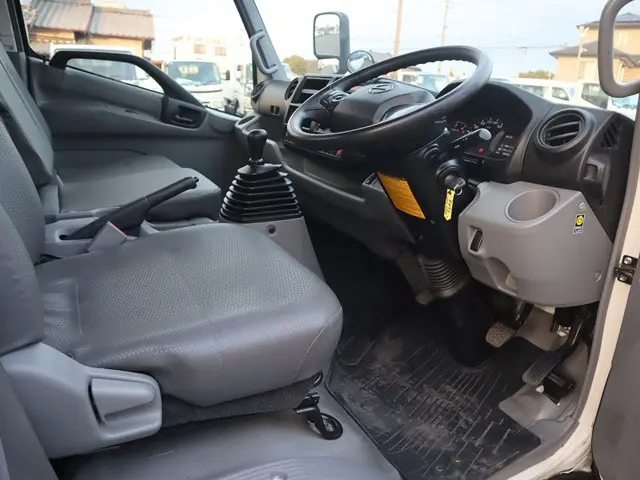 日野 デュトロ 2RG-XZU710M(2WD)の写真29