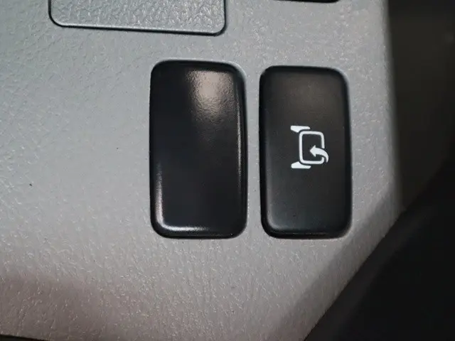 日野 デュトロ 2RG-XZU710M(2WD)の写真36