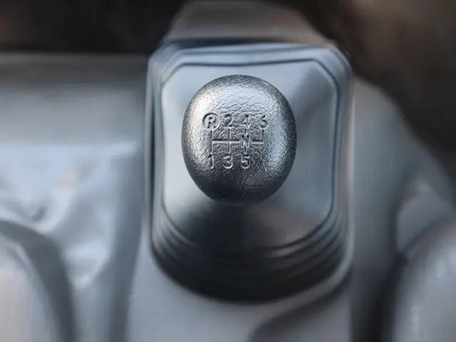 日野 デュトロ 2RG-XZU710M(2WD)の写真33