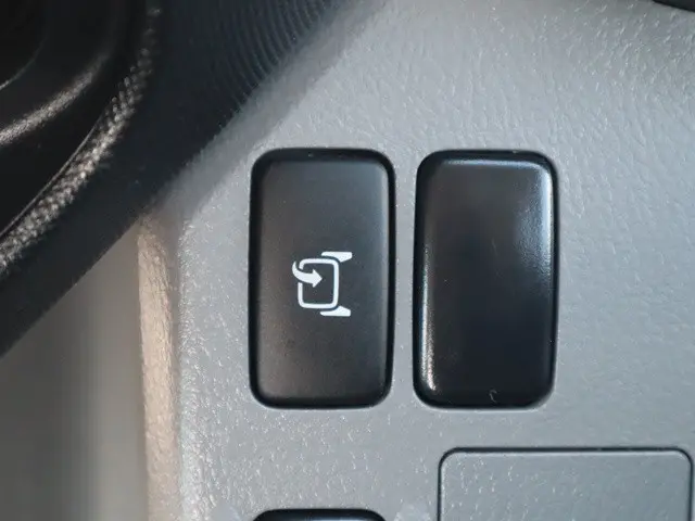 日野 デュトロ 2RG-XZU710M(2WD)の写真35