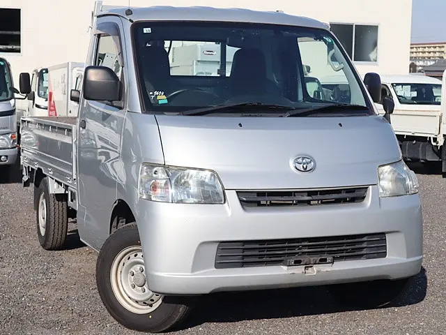 トヨタ ライトエーストラック DBF-S402U(2WD)の写真2