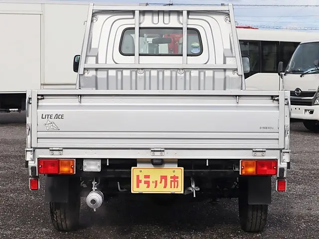 トヨタ ライトエーストラック DBF-S402U(2WD)の写真6