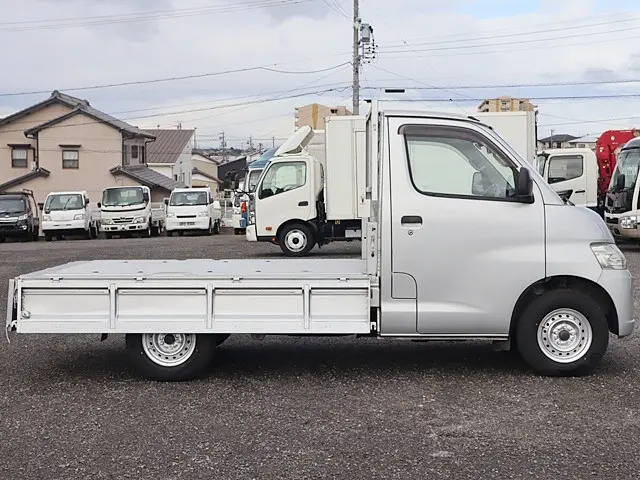 トヨタ ライトエーストラック DBF-S402U(2WD)の写真10