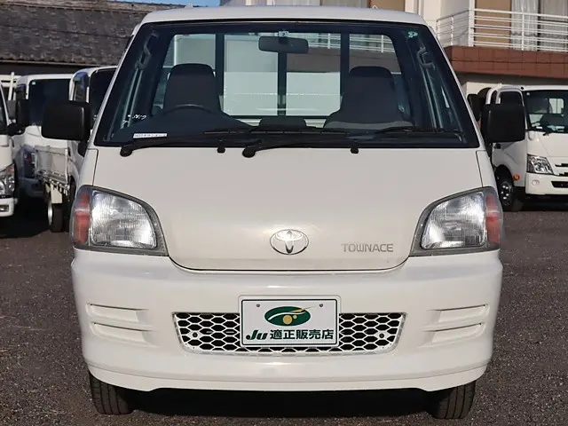 トヨタ タウンエーストラック GK-KM75(2WD)の写真3