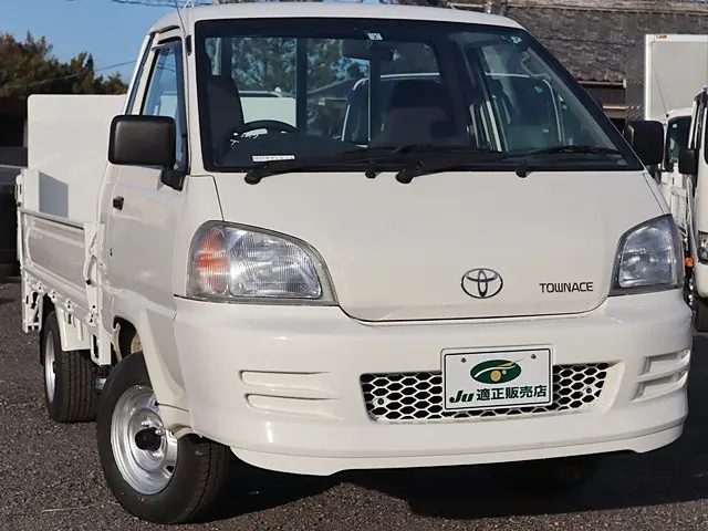 トヨタ タウンエーストラック GK-KM75(2WD)の写真4
