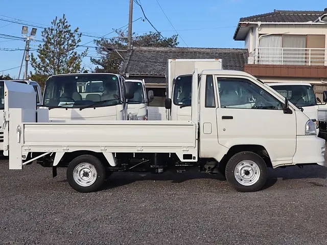 トヨタ タウンエーストラック GK-KM75(2WD)の写真8