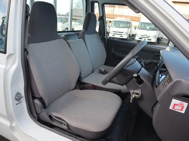 トヨタ タウンエーストラック GK-KM75(2WD)の写真29