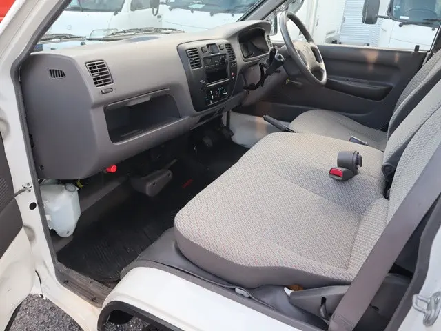 トヨタ タウンエーストラック GK-KM75(2WD)の写真30