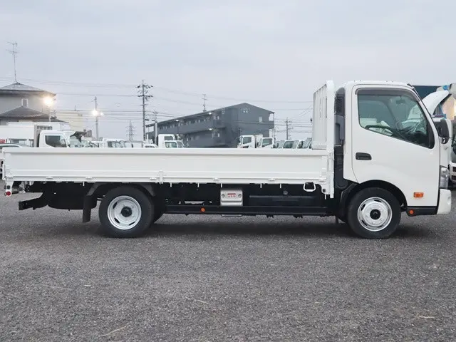 日野 デュトロ 2RG-XZU710M(2WD)の写真8