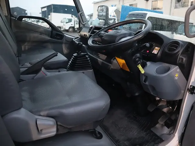 日野 デュトロ 2RG-XZU710M(2WD)の写真29