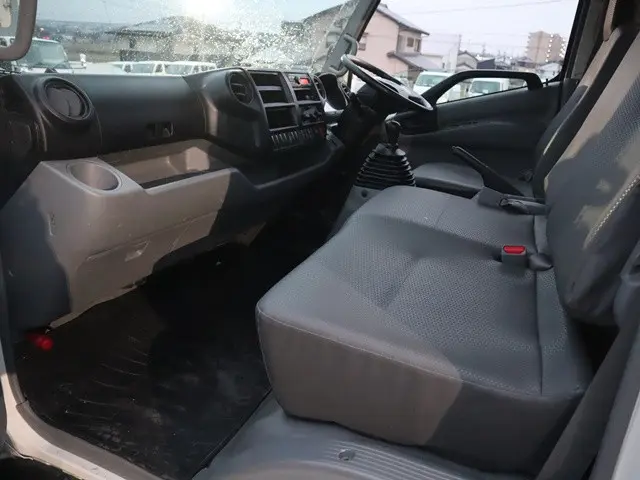 日野 デュトロ 2RG-XZU710M(2WD)の写真31