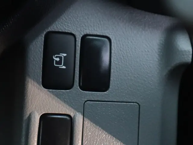 日野 デュトロ 2RG-XZU710M(2WD)の写真36