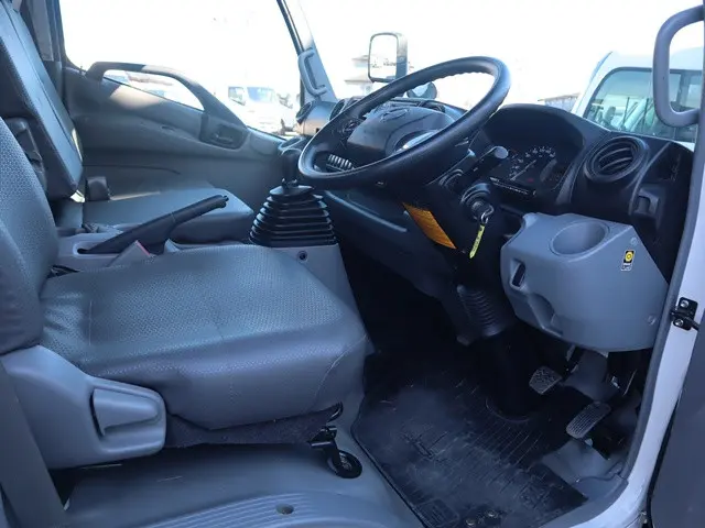 日野 デュトロ 2RG-XZU710M(2WD)の写真29