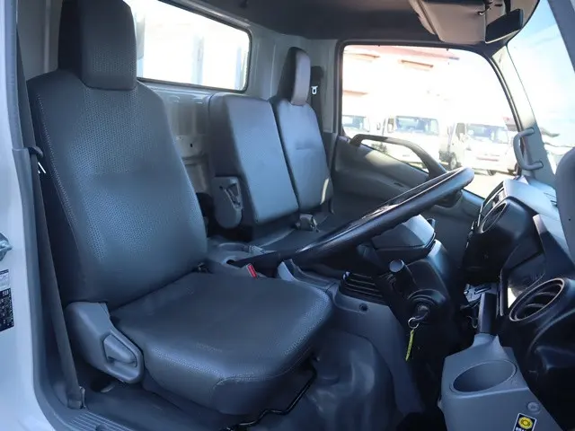 日野 デュトロ 2RG-XZU710M(2WD)の写真30