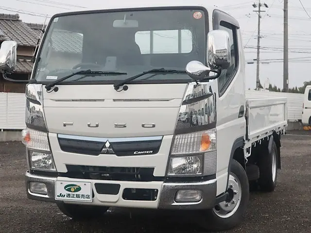 三菱 キャンター 2TG-FBA00(2WD)の写真2