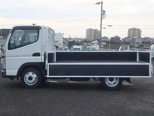 三菱 キャンター 2TG-FBA00(2WD)の写真12