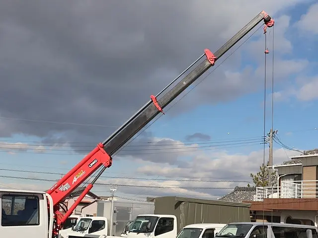 いすゞ エルフ TRG-NJR85A(2WD)の写真15