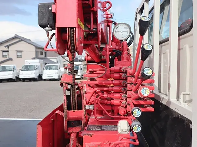 いすゞ エルフ TRG-NJR85A(2WD)の写真23