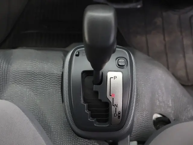 いすゞ エルフ TRG-NJR85A(2WD)の写真43