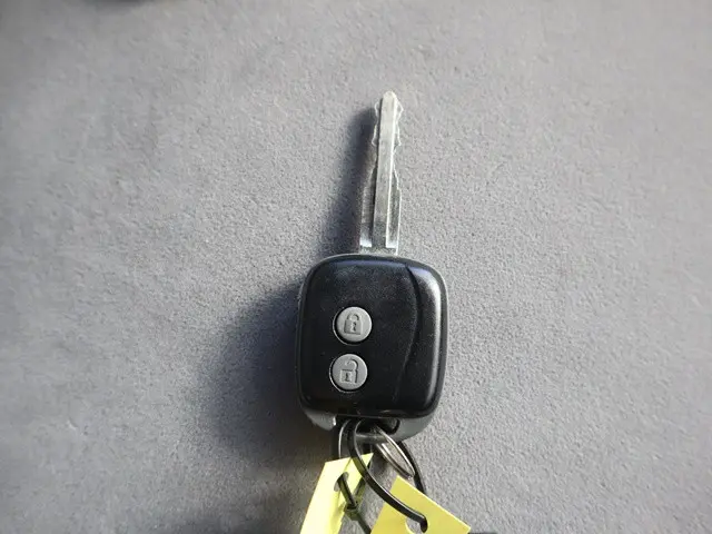 いすゞ エルフ TRG-NJR85A(2WD)の写真49