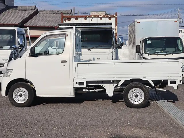 トヨタ タウンエーストラック DBF-S402U(2WD)の写真9