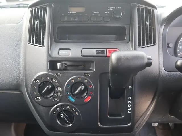 トヨタ タウンエーストラック DBF-S402U(2WD)の写真35