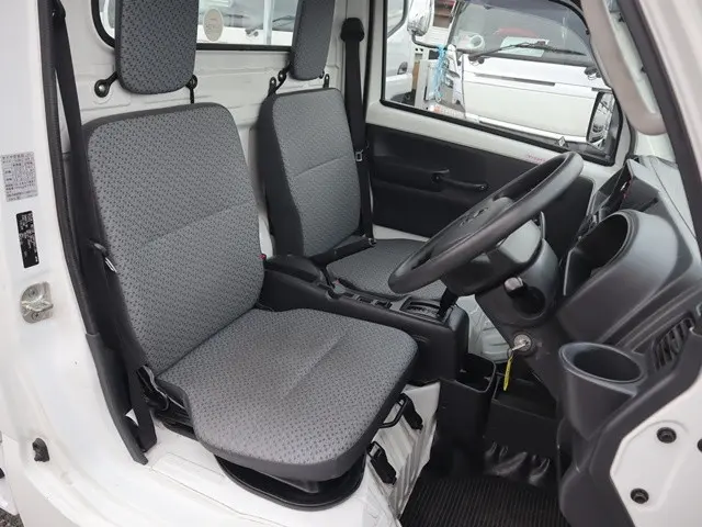 日産 クリッパートラック EBD-DR16T(2WD)の写真30