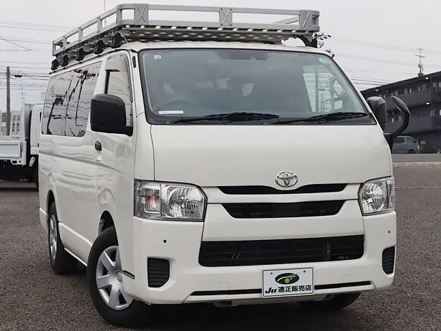 トヨタ ハイエースバン QDF-GDH201V(2WD)の写真4