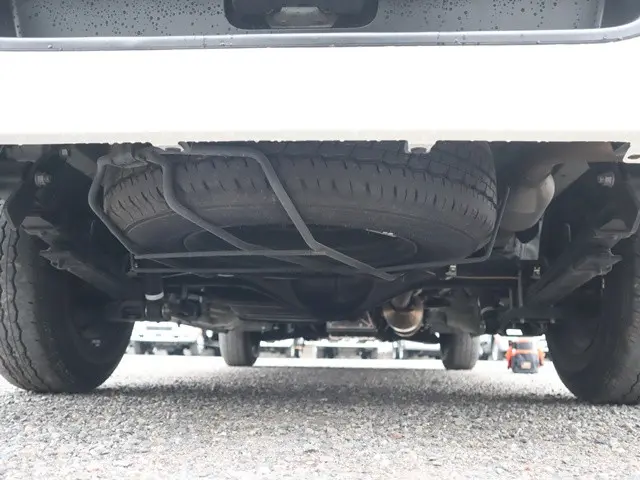 トヨタ ハイエースバン QDF-GDH201V(2WD)の写真24