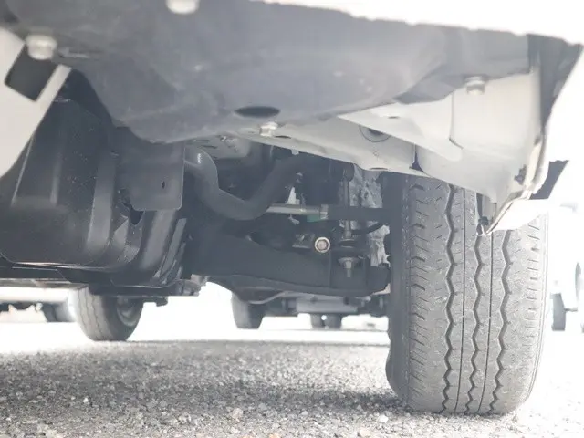 トヨタ ハイエースバン QDF-GDH201V(2WD)の写真28