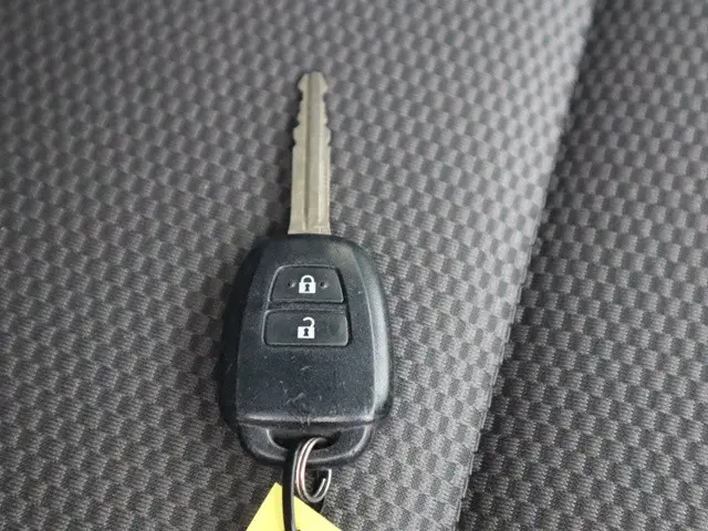 トヨタ ハイエースバン QDF-GDH201V(2WD)の写真44