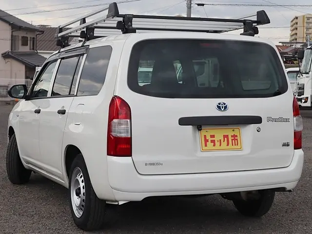 トヨタ プロボックスバン 6AE-NHP160V(2WD)の写真7