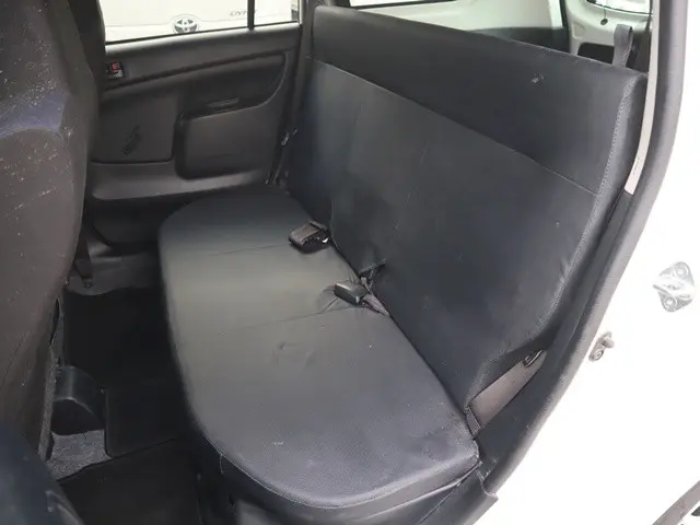 トヨタ プロボックスバン 6AE-NHP160V(2WD)の写真37