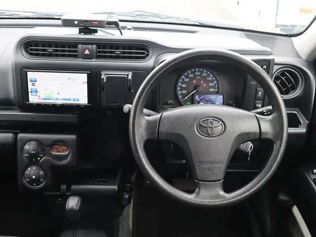 トヨタ プロボックスバン 6AE-NHP160V(2WD)の写真38