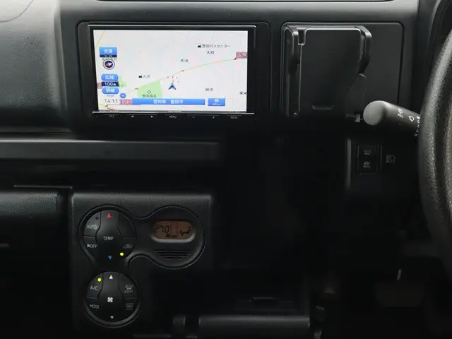 トヨタ プロボックスバン 6AE-NHP160V(2WD)の写真41