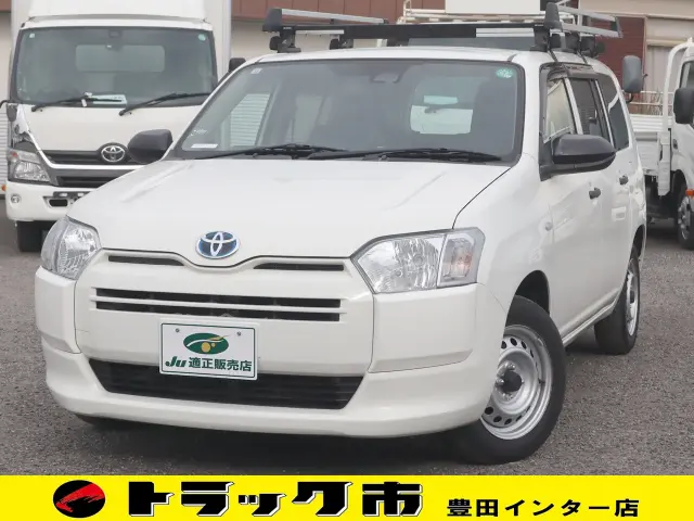 トヨタ プロボックスバン 6AE-NHP160V(2WD)の写真1