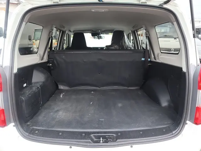 トヨタ プロボックスバン 6AE-NHP160V(2WD)の写真11