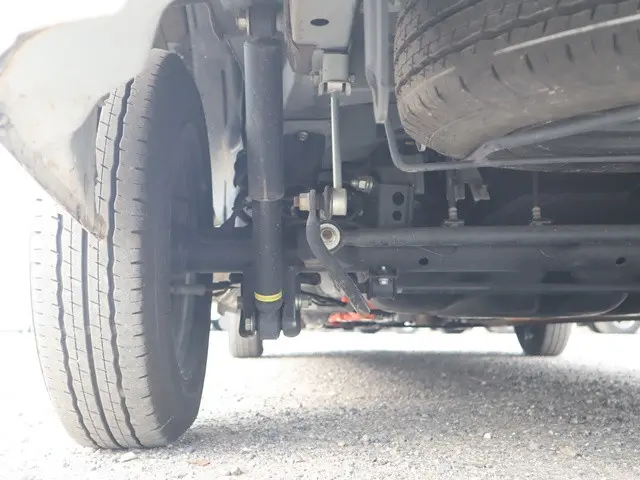 トヨタ プロボックスバン 6AE-NHP160V(2WD)の写真24