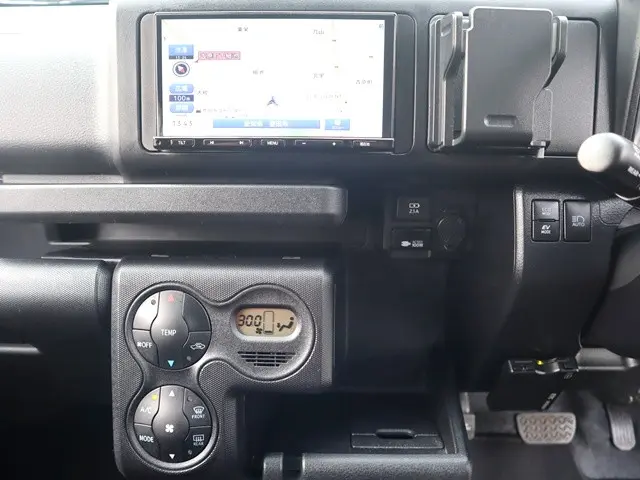 トヨタ プロボックスバン 6AE-NHP160V(2WD)の写真36