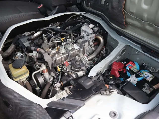 トヨタ ハイエースバン QDF-GDH201V(2WD)の写真19