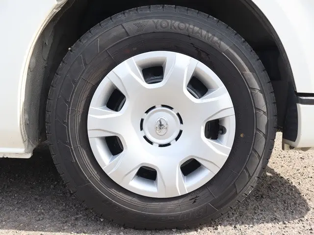 トヨタ ハイエースバン QDF-GDH201V(2WD)の写真24