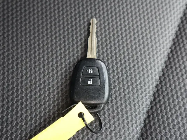 トヨタ ハイエースバン QDF-GDH201V(2WD)の写真44