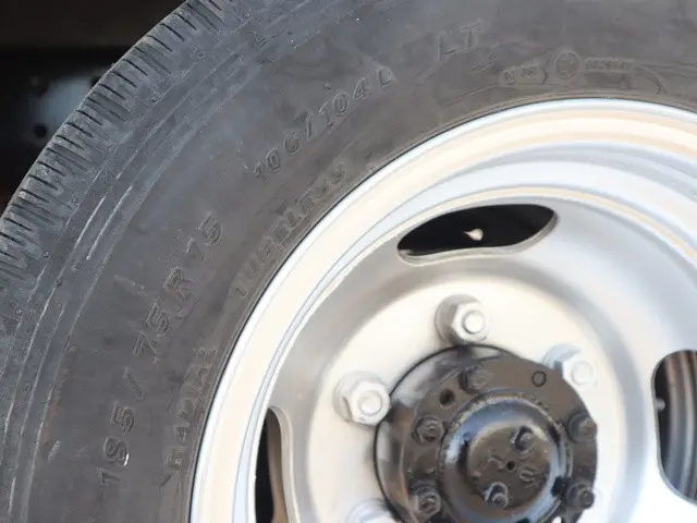 三菱 キャンター TPG-FBA00(2WD)の写真18