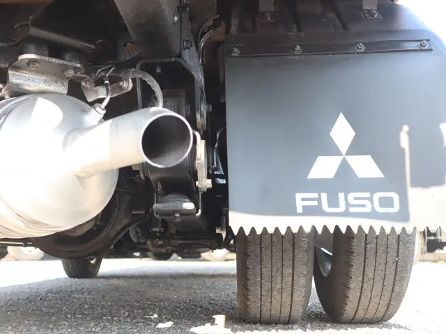 三菱 キャンター TPG-FBA00(2WD)の写真25